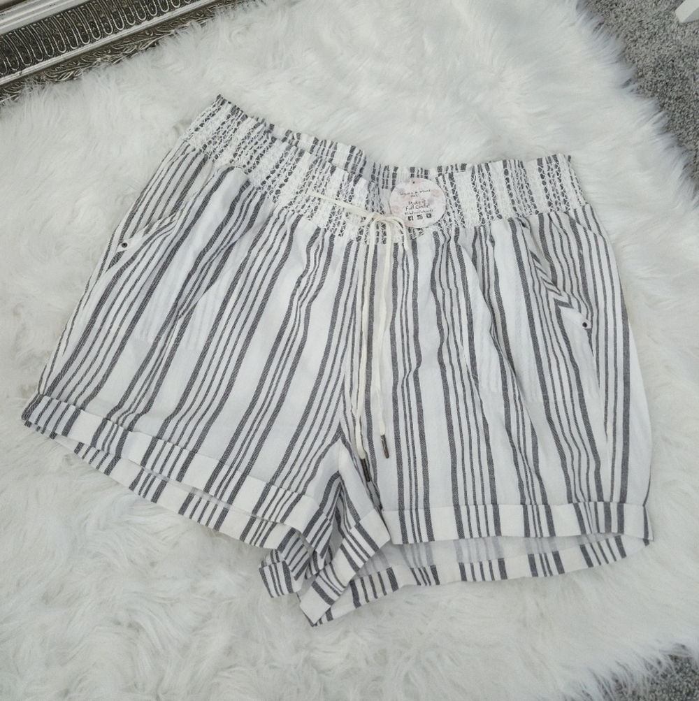Jolie & Joy Stripe Beach Shorts Size 3X.Easy pull-on bottoms are crafted…